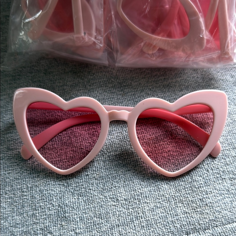 8 pair Heart-Shaped Pink Sunglasses NEW